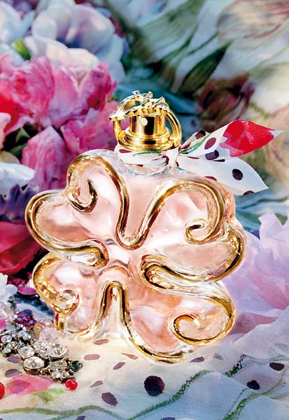 In June 2009, the French fashion label and fragrance brand Lolita Lempicka invited journalists to the presentation of the new baroque boudoir inspired scent to Munich.