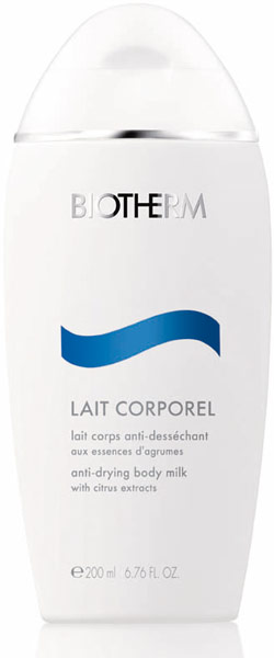 Biotherm's body milk is since 1972, the year the moisturizing milk with sparkling - awakening - citrus (orange and grapefruit) scent and an anti-dryness texture, legendary in the world of cosmetics. 